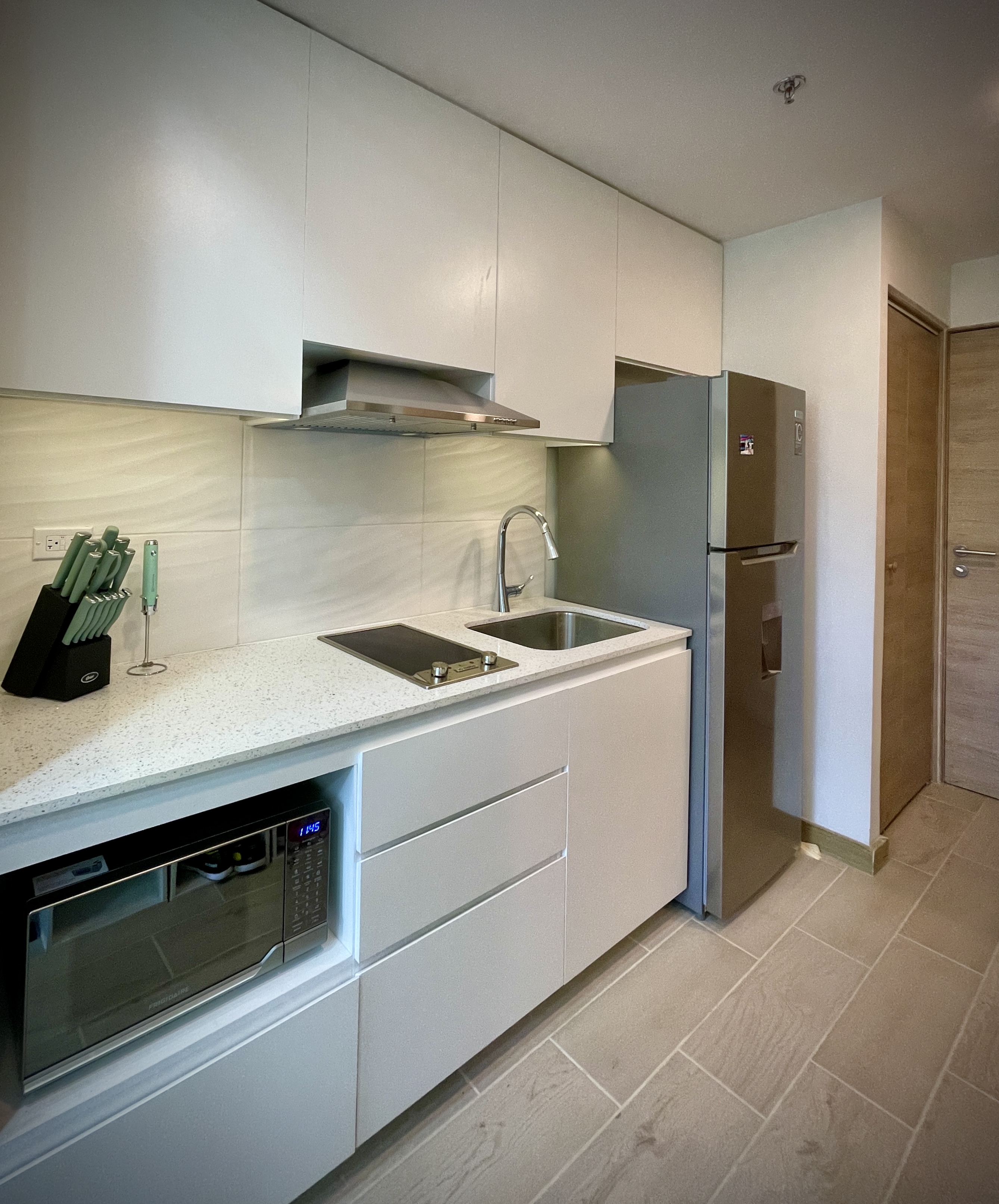 Duna Residence Roatan: Modern Accommodation in the Caribbean